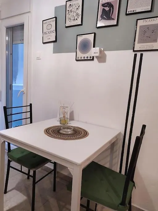 Apartamento Modern Urban Host With Private Courtyard Tesalónica 0*,