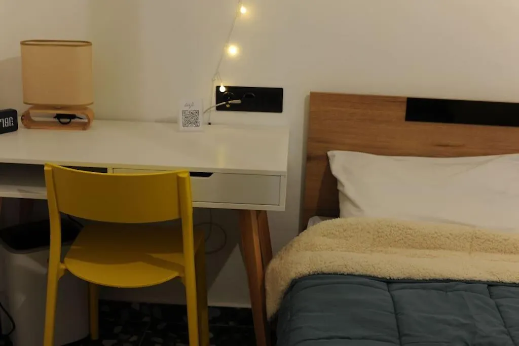 Apartamento Modern Urban Host With Private Courtyard Tesalónica 0*,  Grecia